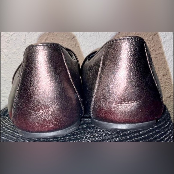 Born Lily Top Knot Bronze Metallic Round Toe Ballet Flats Padded Sole SZ 7.5 - Picture 4 of 8